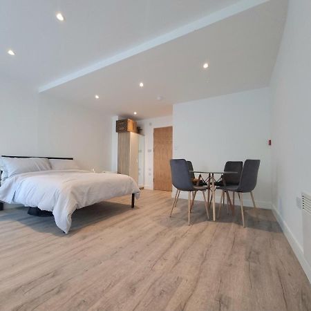 Stylish Converted Ground Floor Studio - London Exterior foto